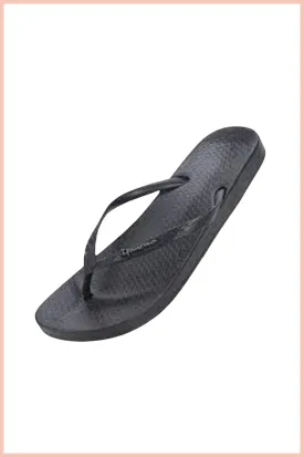 Ana Flip Flops | Black