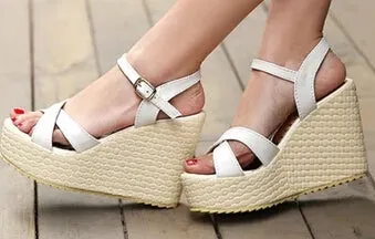 Korean Style Women Summer Wedges Chunky Heel  Ankle Wrap Open The Toe Fashion Sandals Shoes