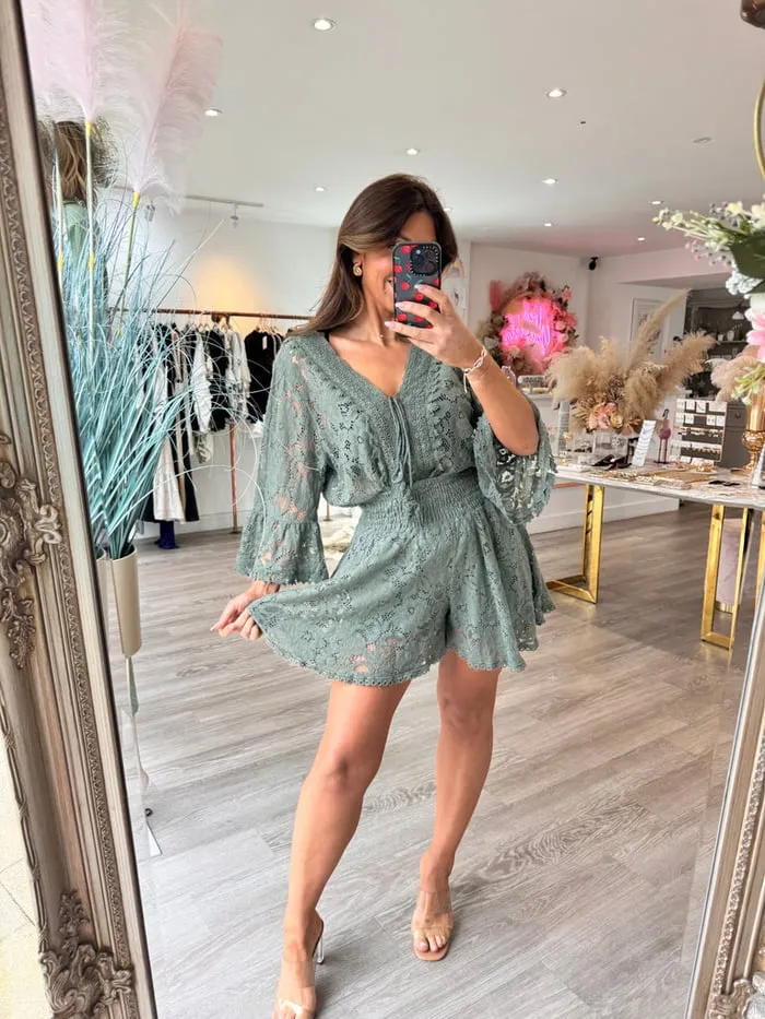  Limited time hot promotion | Casual cropped V-neck lace set