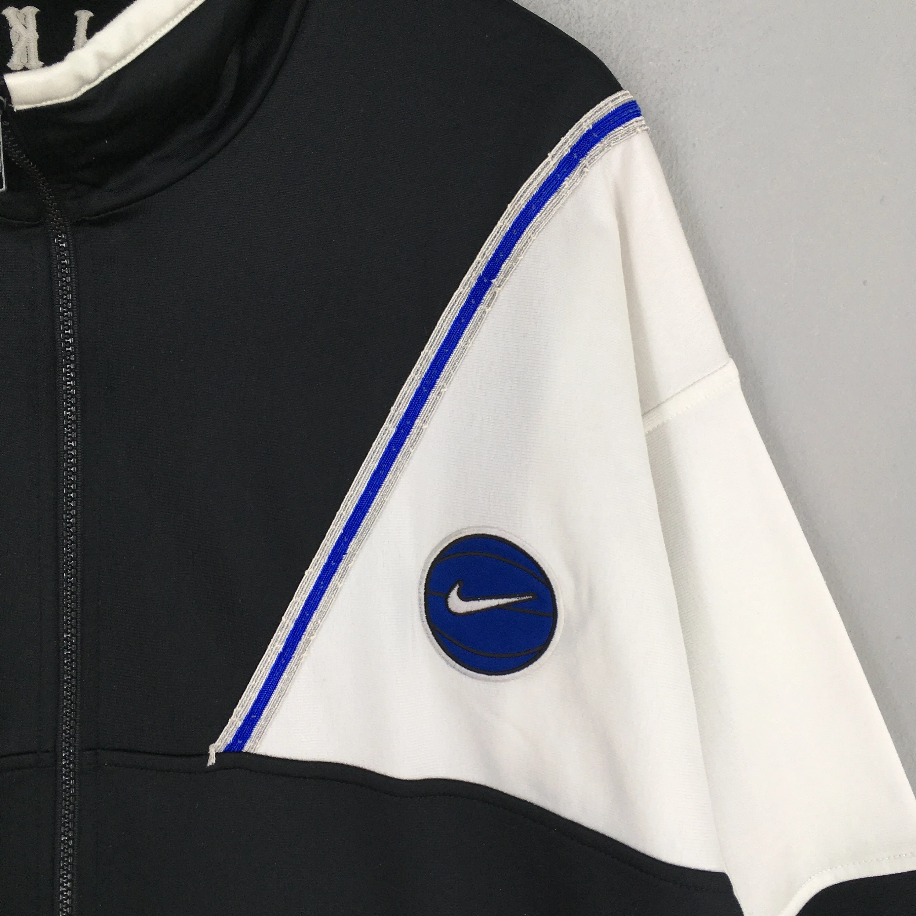Nike Swoosh Training Black Jacket XLarge