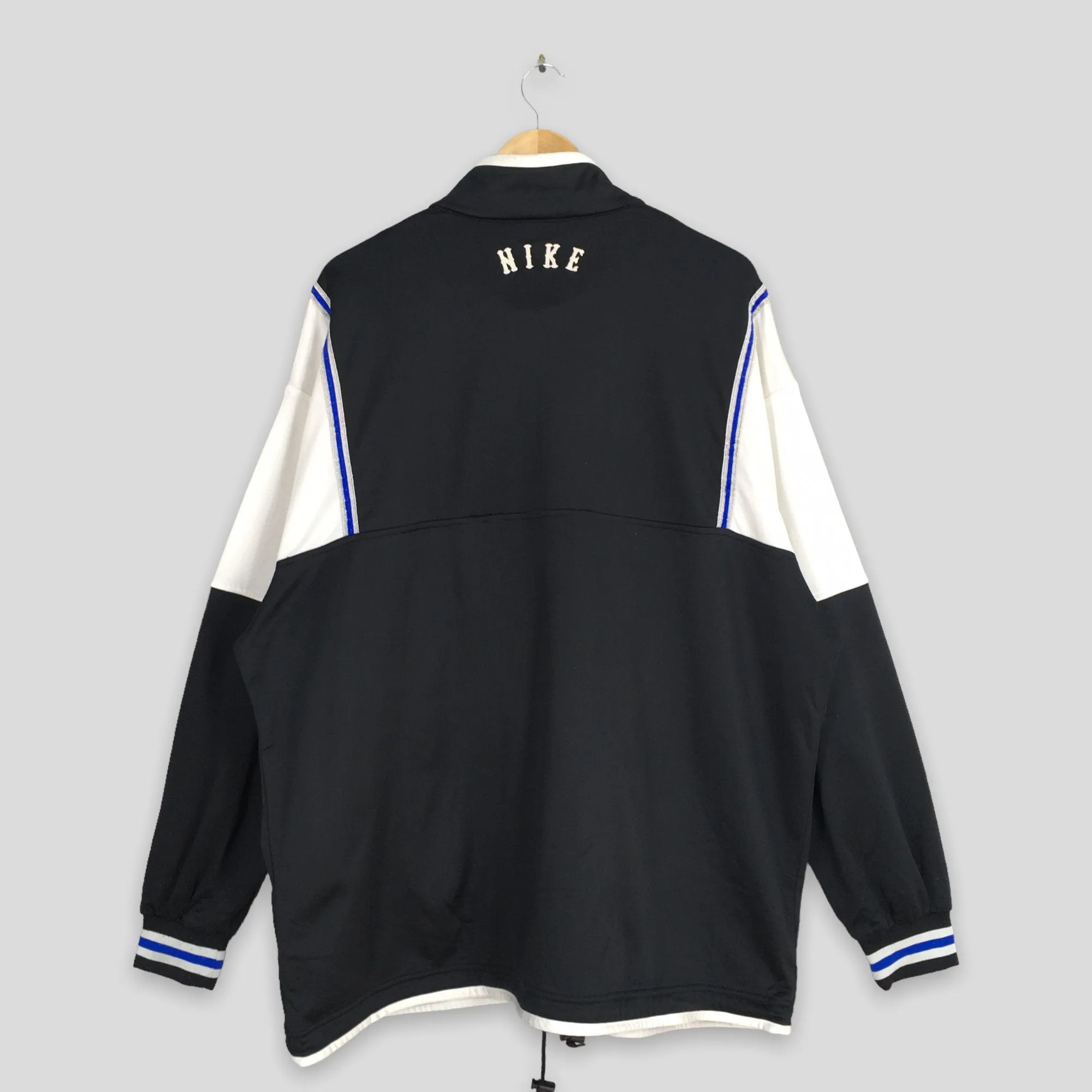Nike Swoosh Training Black Jacket XLarge